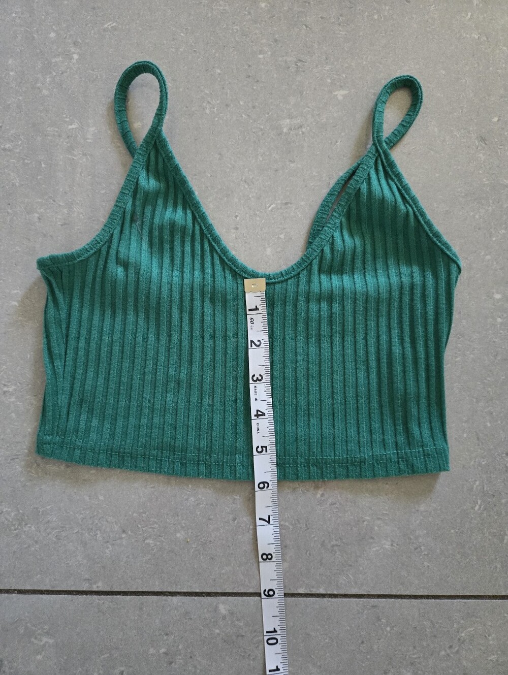 SHEIN Emerald Ribbed V-Neck Cropped Cami